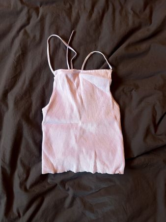 Lila rückenfreies Top von Bershka