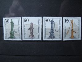 Berlin 1983 Strassenpumpen **