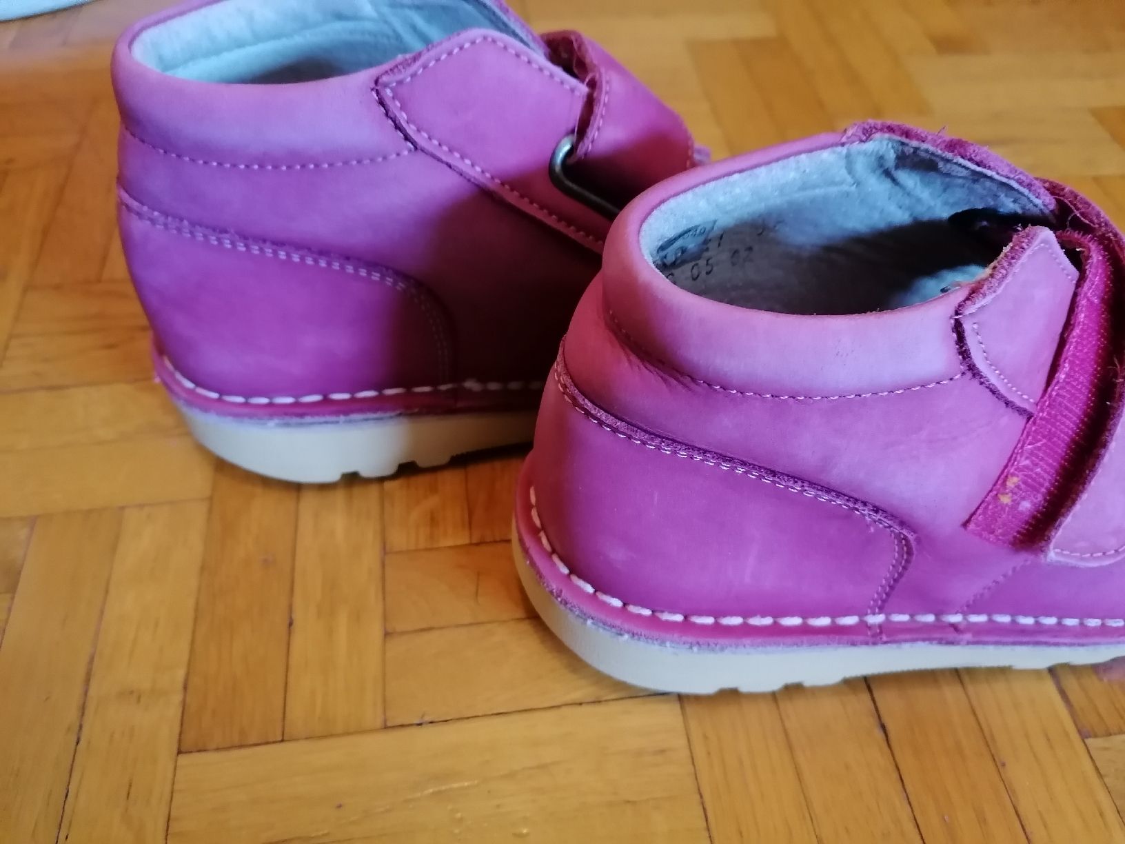 Kickers Scarpe per ragazze: Kickers rose cuir pointure 35 - 23cm – Usato da Le Mont-Pèlerin venduto da dundun1 1