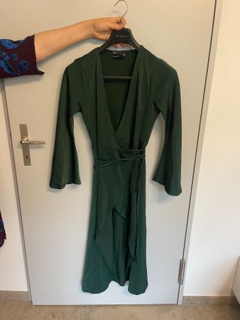 Wickelkleid in Seideoptik