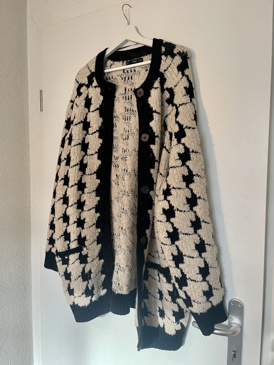 Mango Maglioni & Felpe: Stylish Knit Cardigan - Oversized – Nuovo (secondo la descrizione) da Roche VD venduto da closetcleanse 1