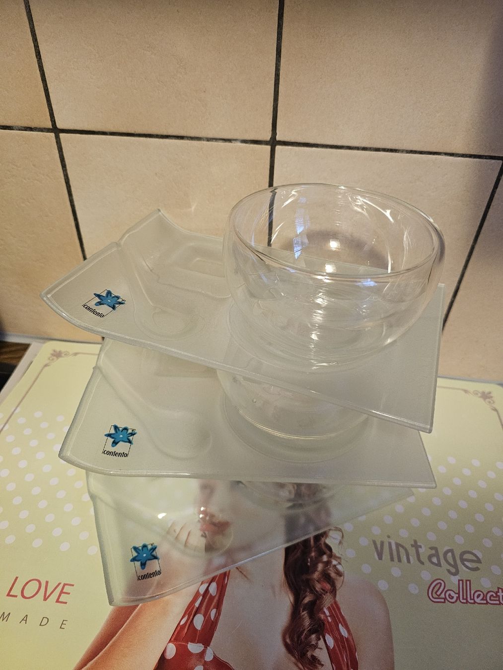 Bicchieri: Contento Glas Set 2er Schalen mit Untersetzer transparent – Usato da Kollbrunn venduto da Kuehnkatz90 2