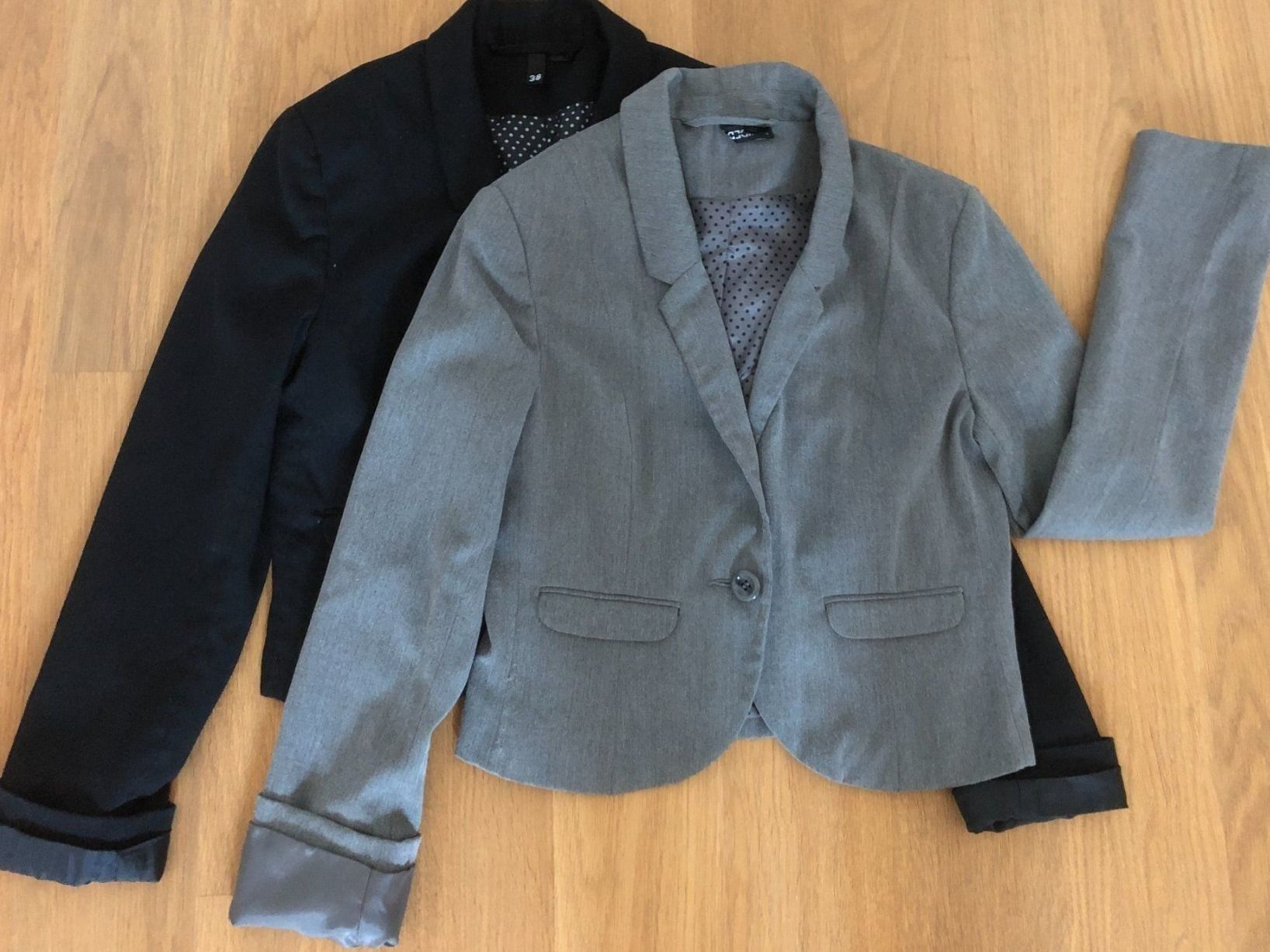 Giacche: 2x mega coole Kurzblazer in grau/schwarz – Usato da Grindel venduto da mstalz