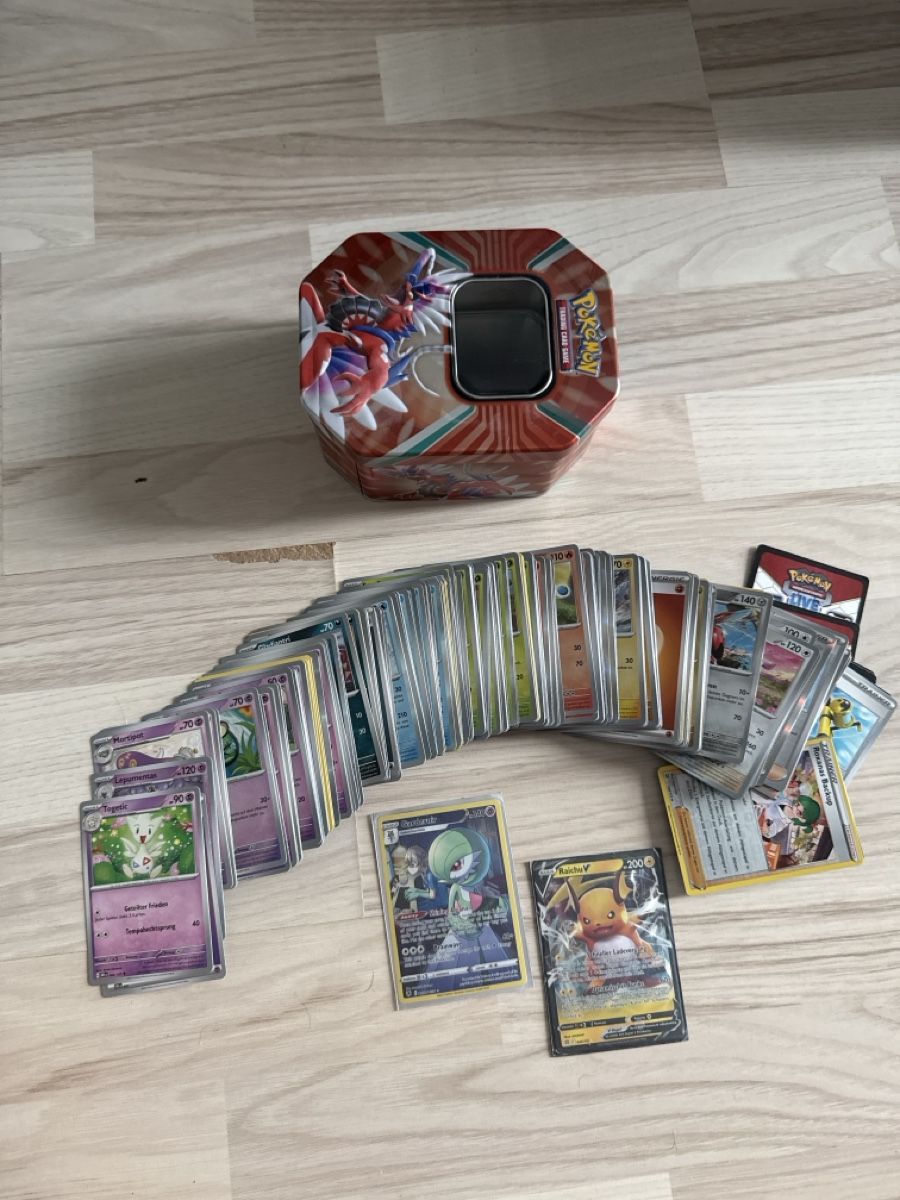 Cartoline: Pokemon sammlung mit einer box und vielen karten – Nuovo (secondo la descrizione) da Dättwil AG venduto da Enzoguzzo