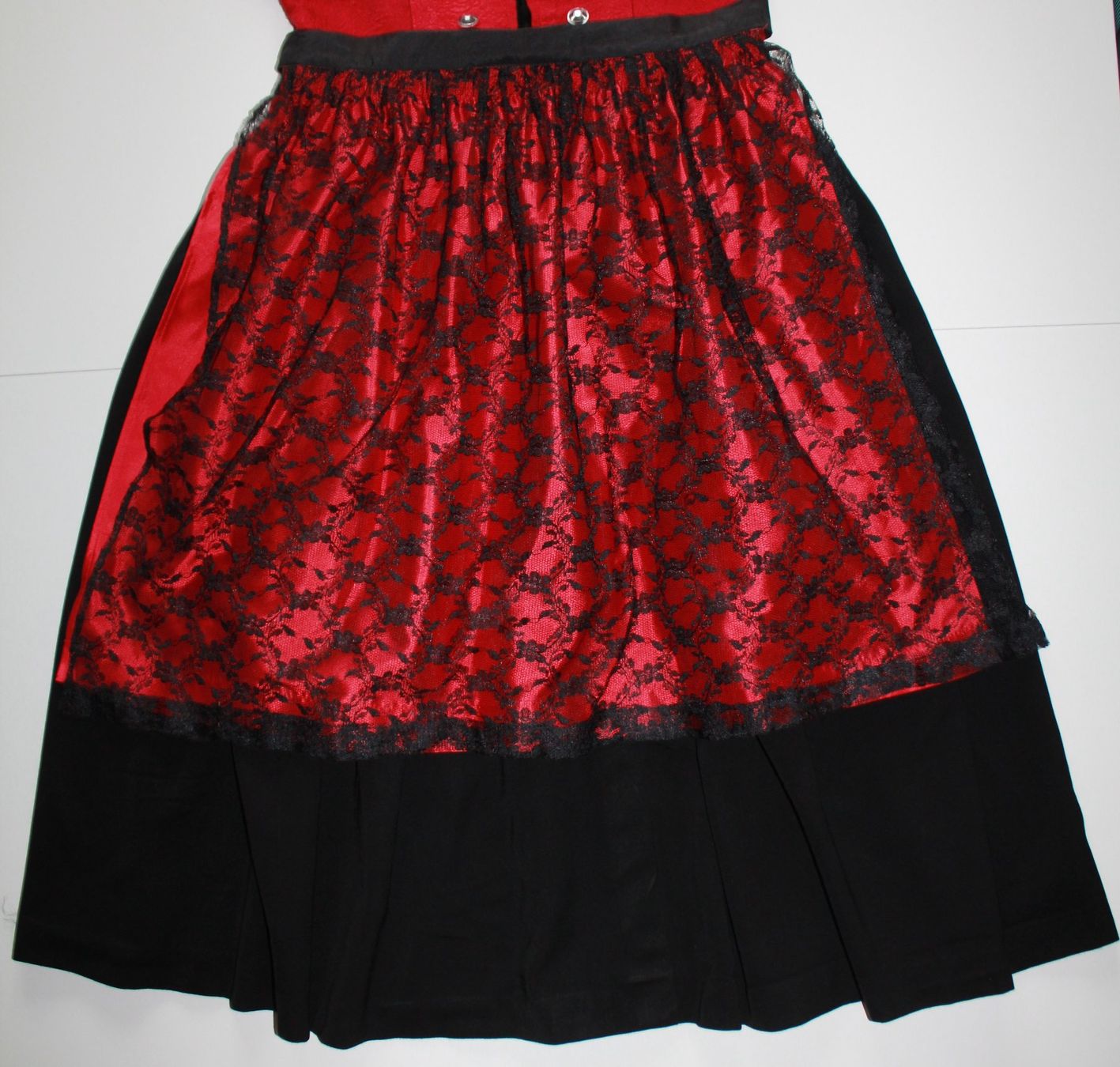 Costumi: Dirndl - Oktoberfest Beer t. 36 – Usato da Peseux venduto da Gilloss 4