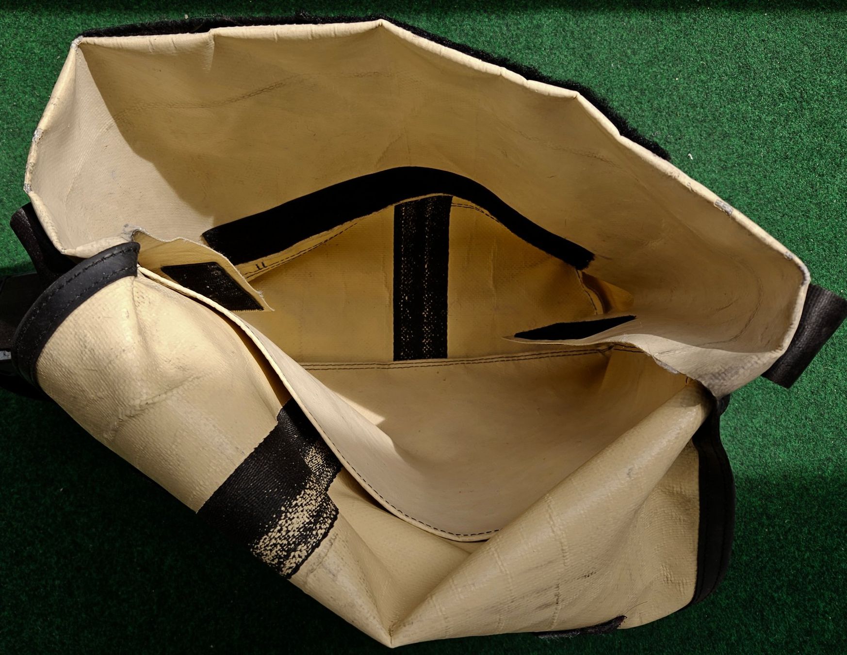 Freitag Borse: Sac Freitag F12 Dragnet – Usato da Biel/Bienne venduto da 8r3ucHt 3