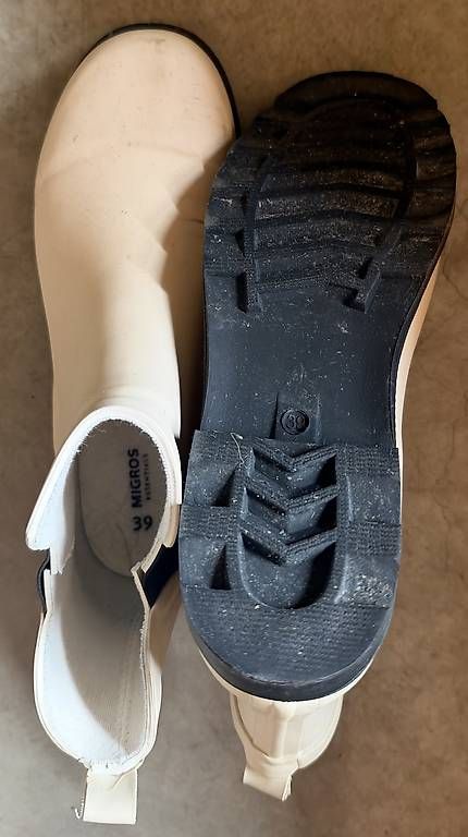 Chaussures femmes: Regenstiefel – D'occasion à Grabs par sasalom 1