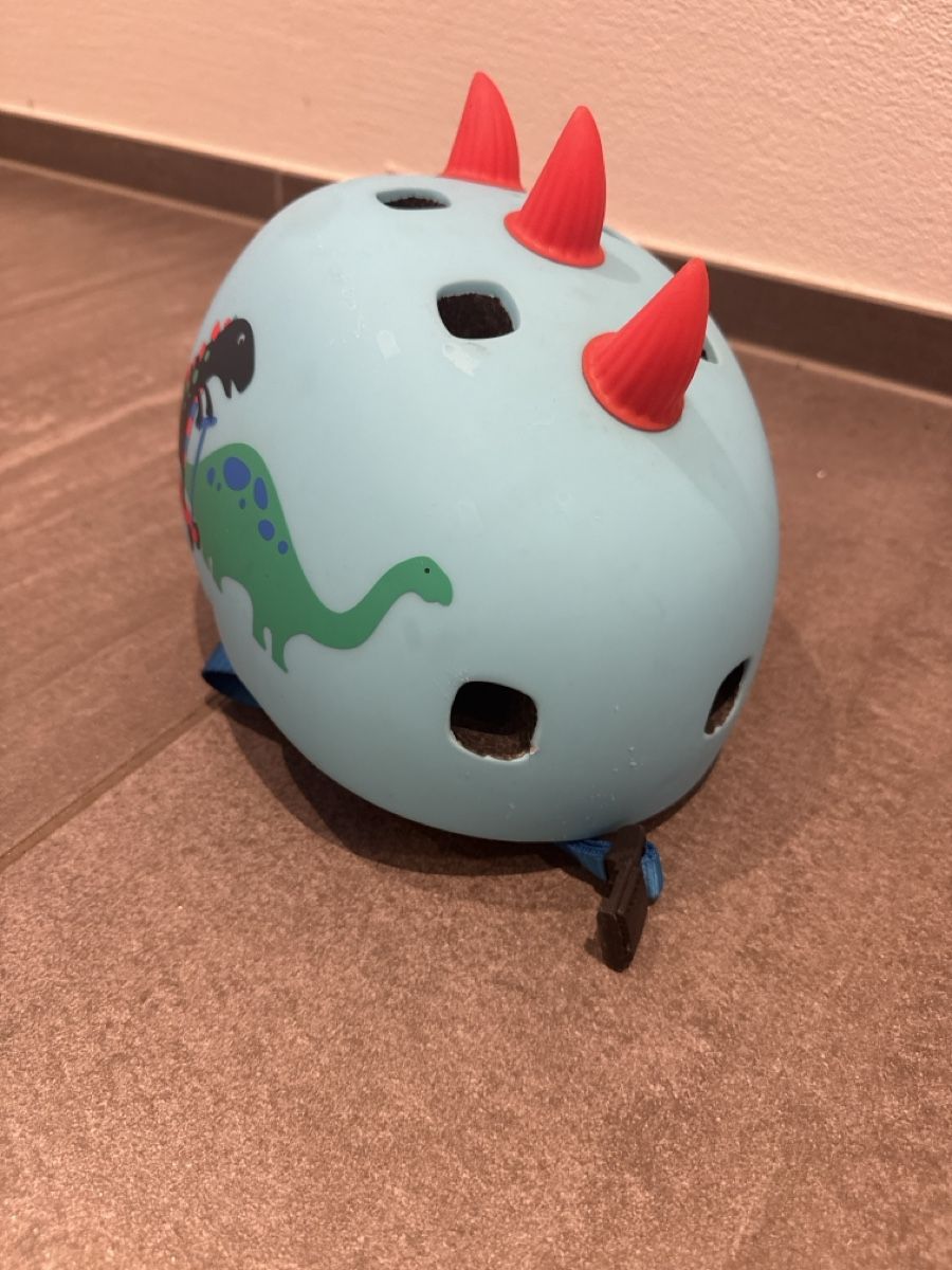 Micro Caschi: Kinderhelm Micro Dinosaurier Grösse 52-56 cm – Usato da Meggen venduto da Gosioonia 1