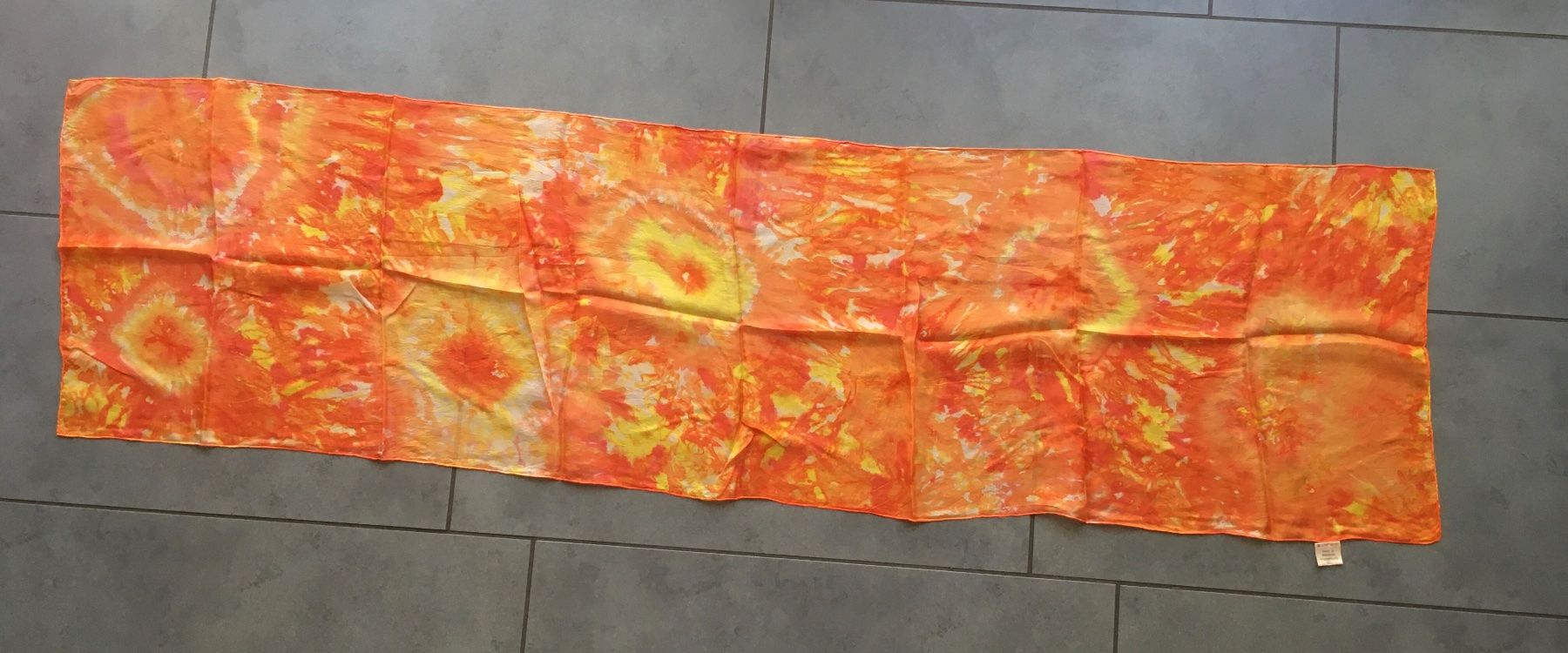 Foulard & Sciarpe: Oranges Seidenfoulard – Nuovo (secondo la descrizione) da Bern venduto da 3yvo3