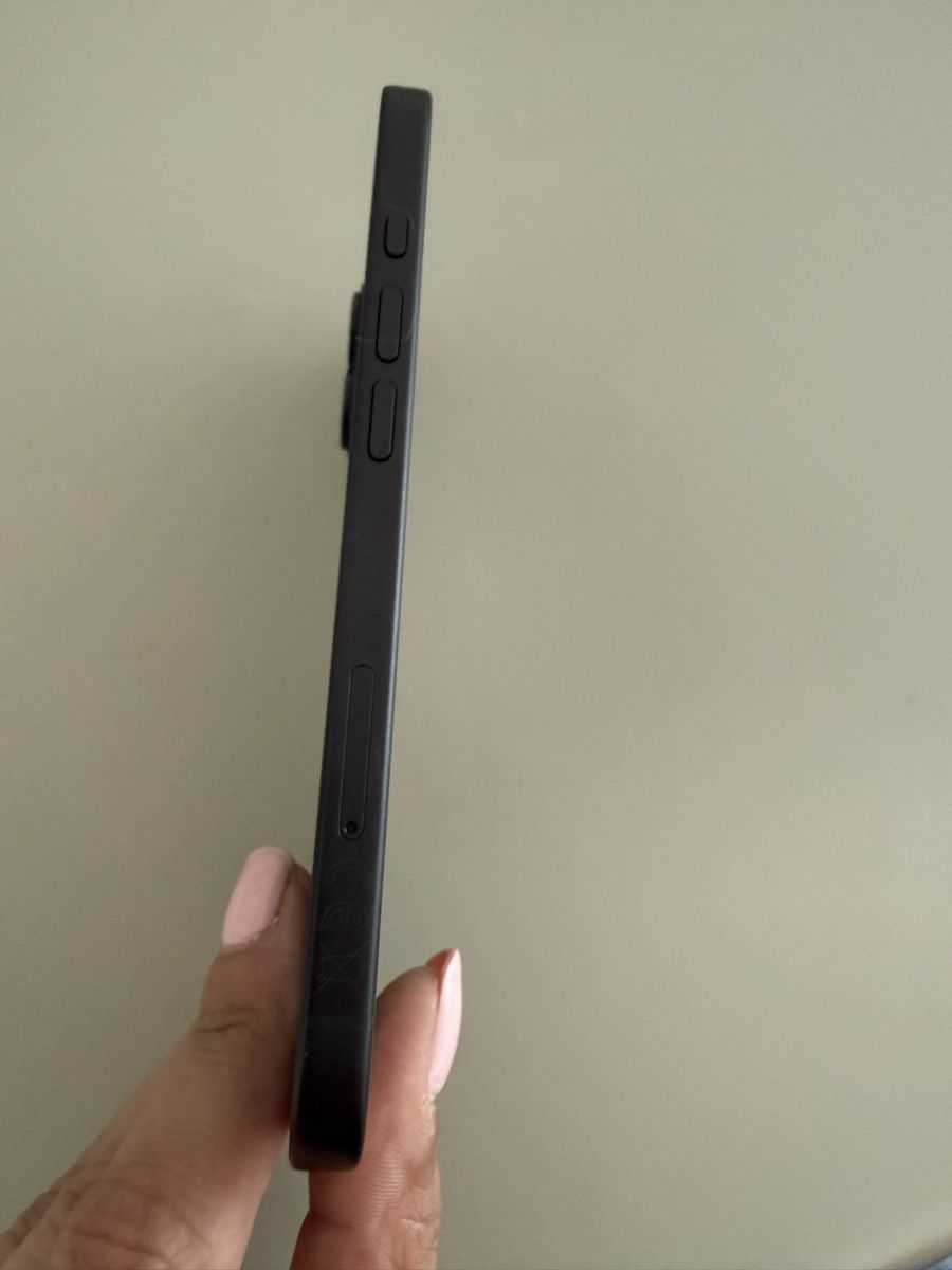 Apple Portables: iPhone 16 128GB black – Neuf (Voir description) à Orbe par Sylvie.Lep07 4