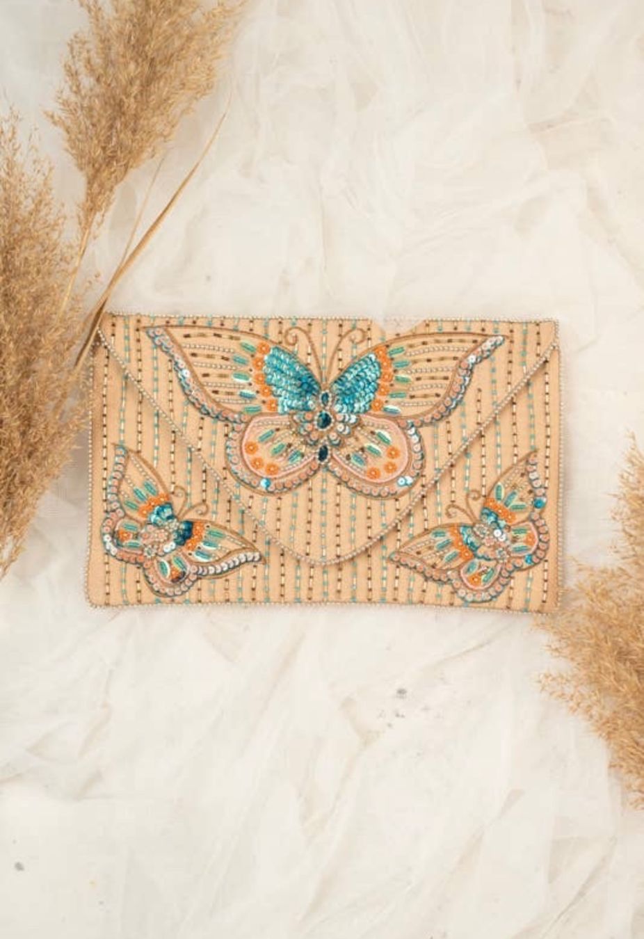 Taschen für Damen: Clutch „Lilly“ – Neu und originalverpackt aus Bülach von DuffyFashionAvenue