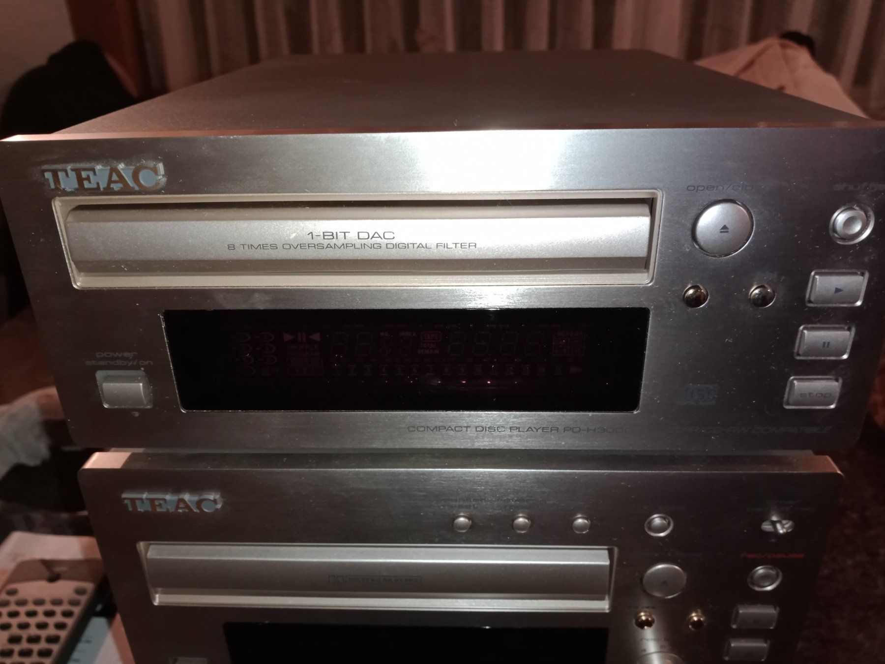 Teac Multimediaplayer & Streamer: TEAC Stereo Anlage – Gebraucht aus Bätterkinden von  3