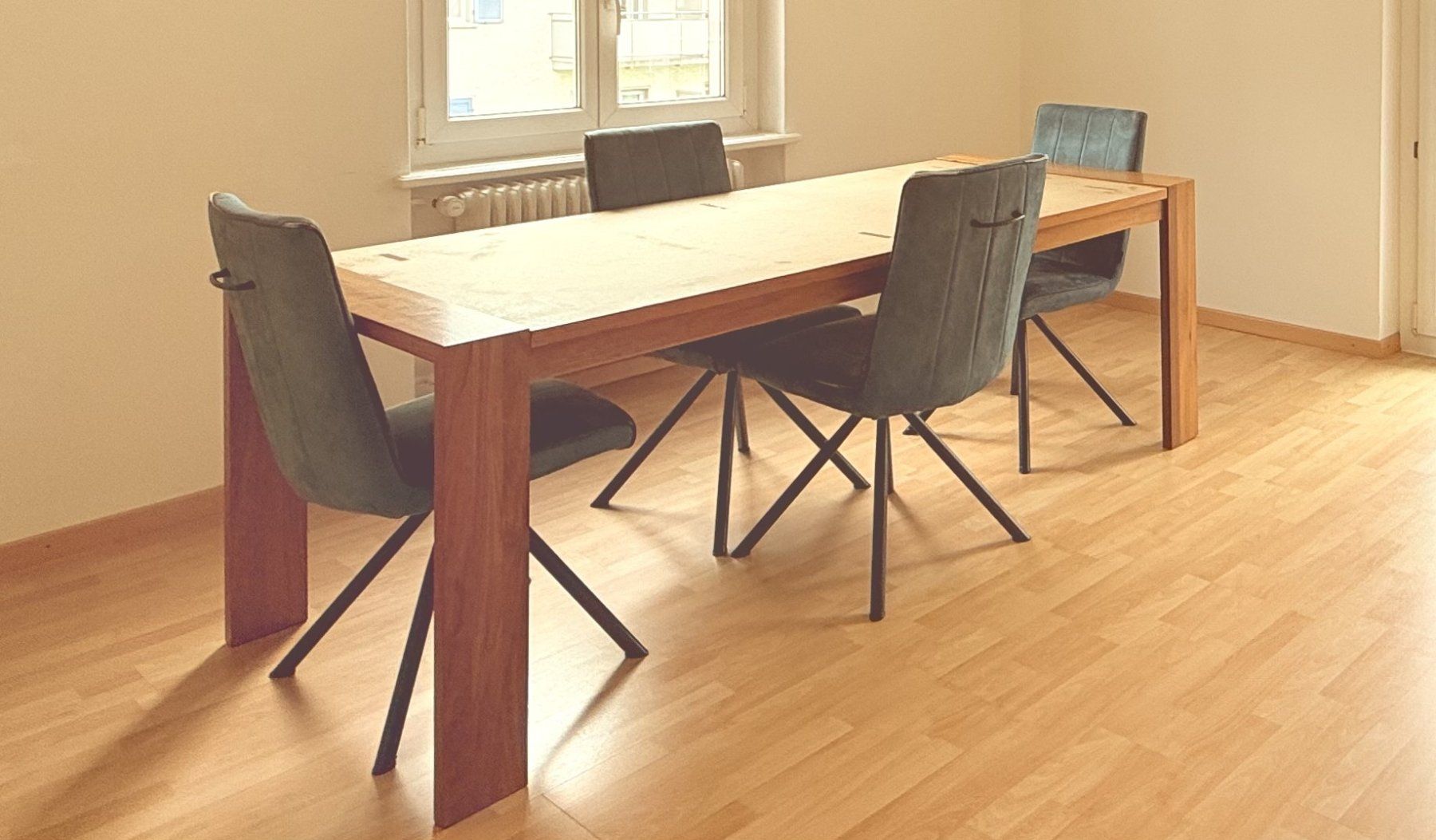Ikea Tavoli: Holztisch mit 4 Stühlen – Usato da Brugg AG venduto da Alsol-2024