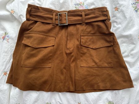 Mini jupe marron avec ceinture Zara