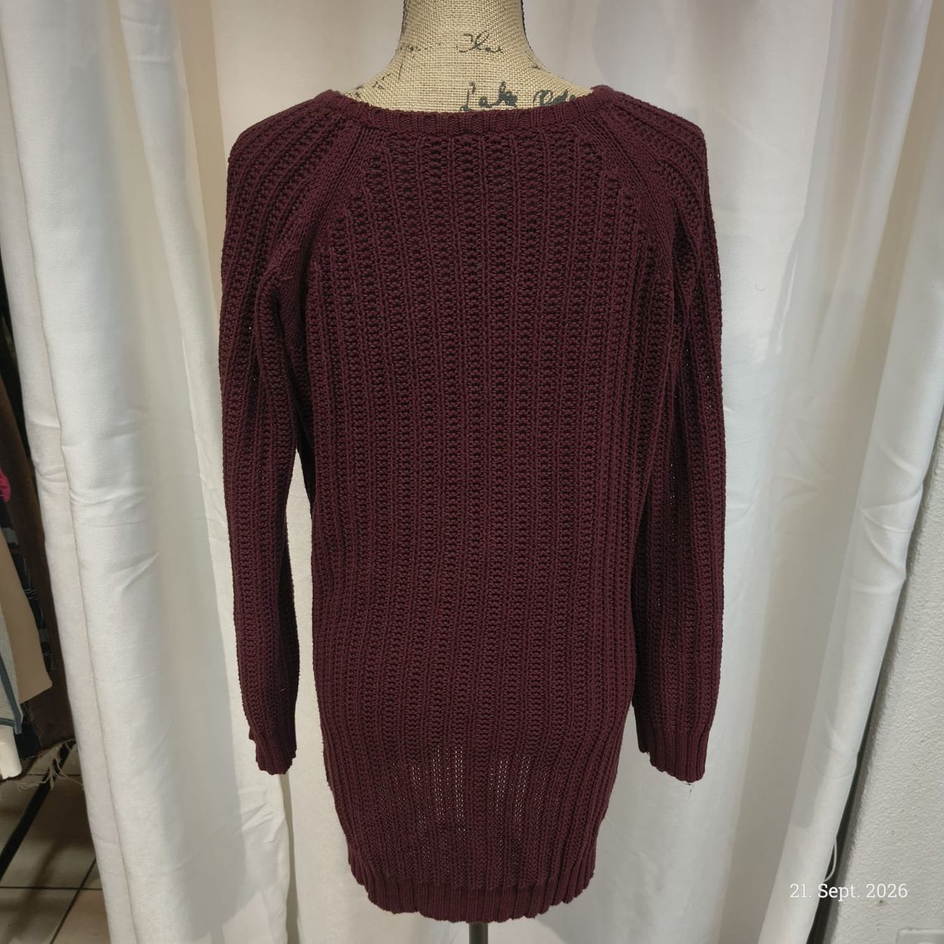 Pullover & Sweatshirts: Damen Pullover Esmara bordeaux Grösse L – Gebraucht aus Emmetten von SecondhandSiska 1