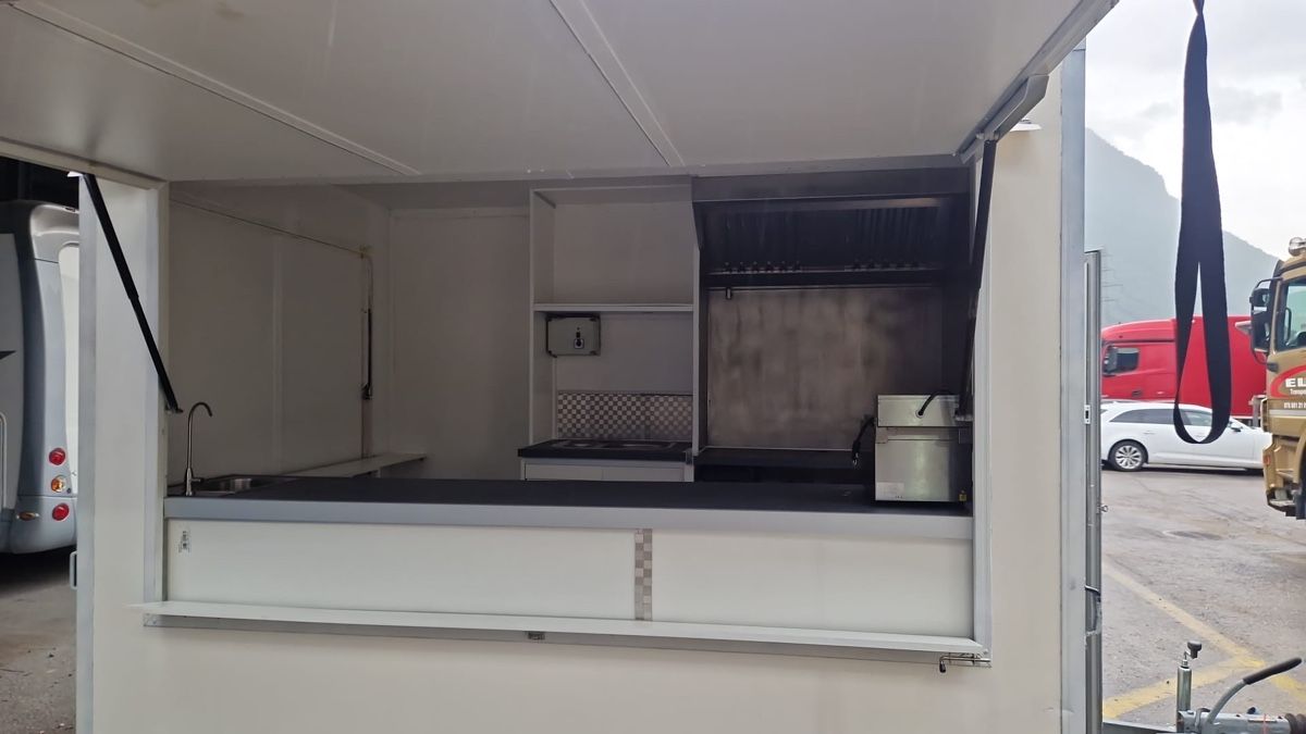 Wenk Rimorchi: Foodtruck/remorque – Usato da Noville venduto da Berlusconi55 2