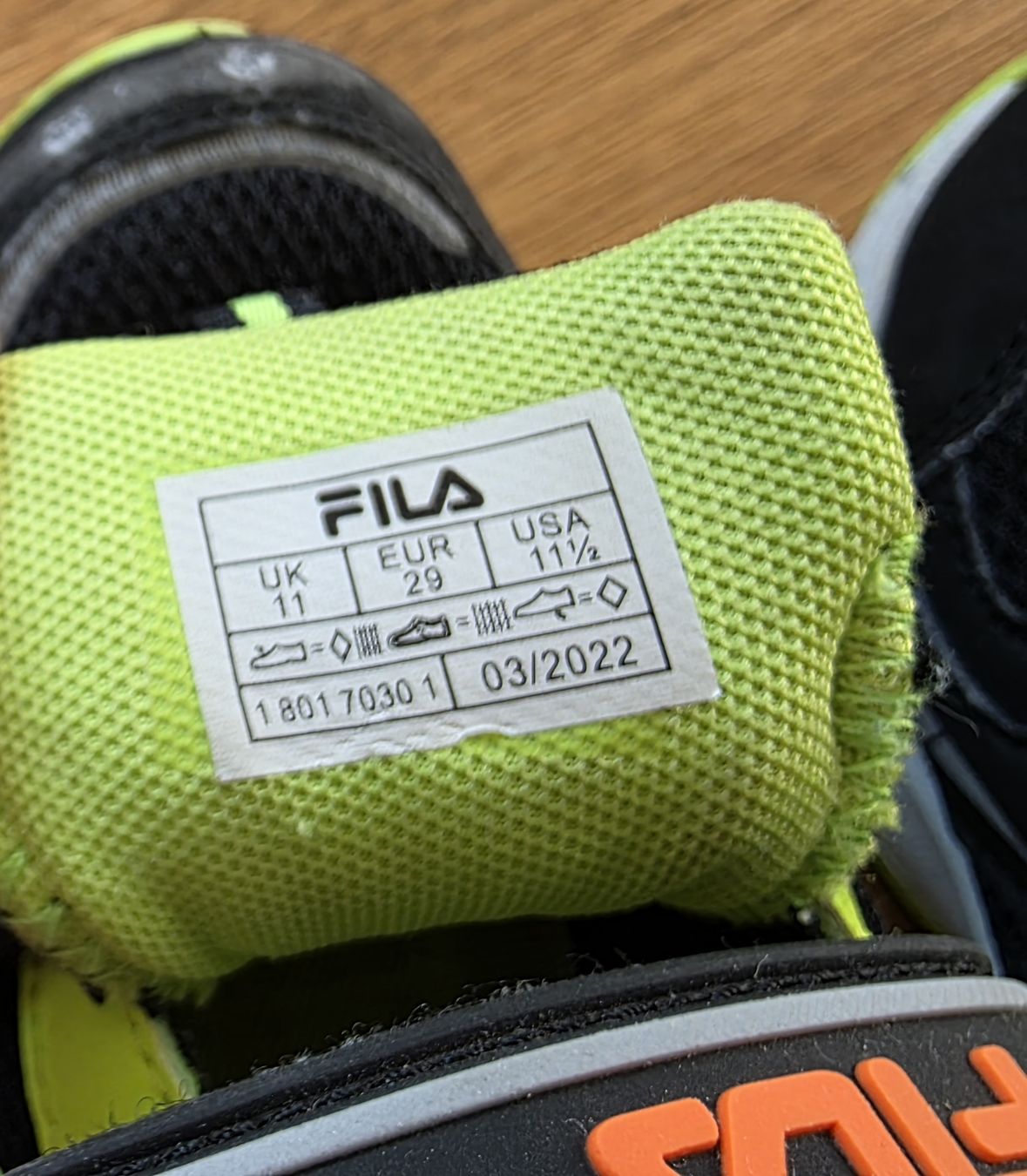 Fila Scarpe per ragazzi: Fila Kinderschuhe Gr. 29 – Usato da Zell LU venduto da claro62 6
