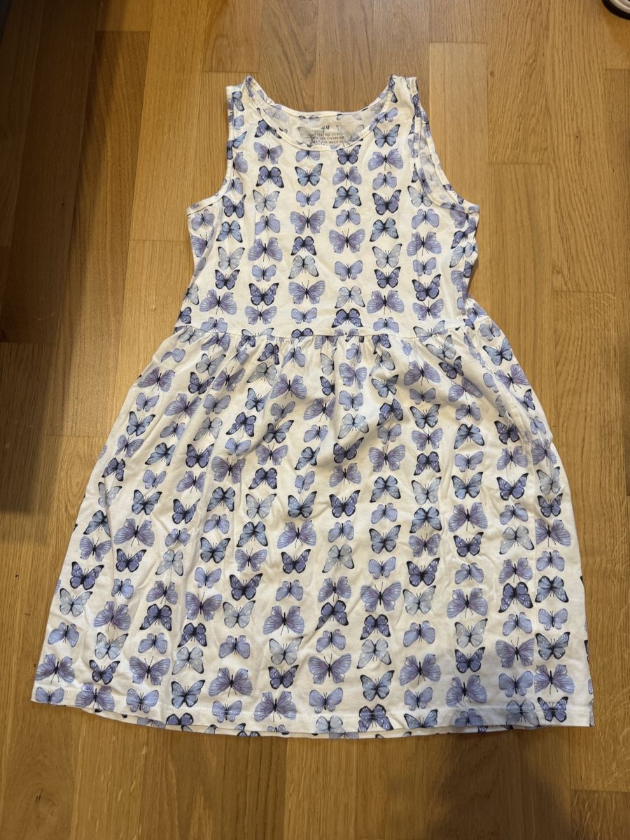 H&M Vestiti & Gonne: H&M Kleid, Grösse 134/140 – Usato da Kleinandelfingen venduto da les_gb7w