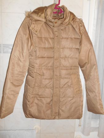 Winterjacke mit Kapuze Gr. M