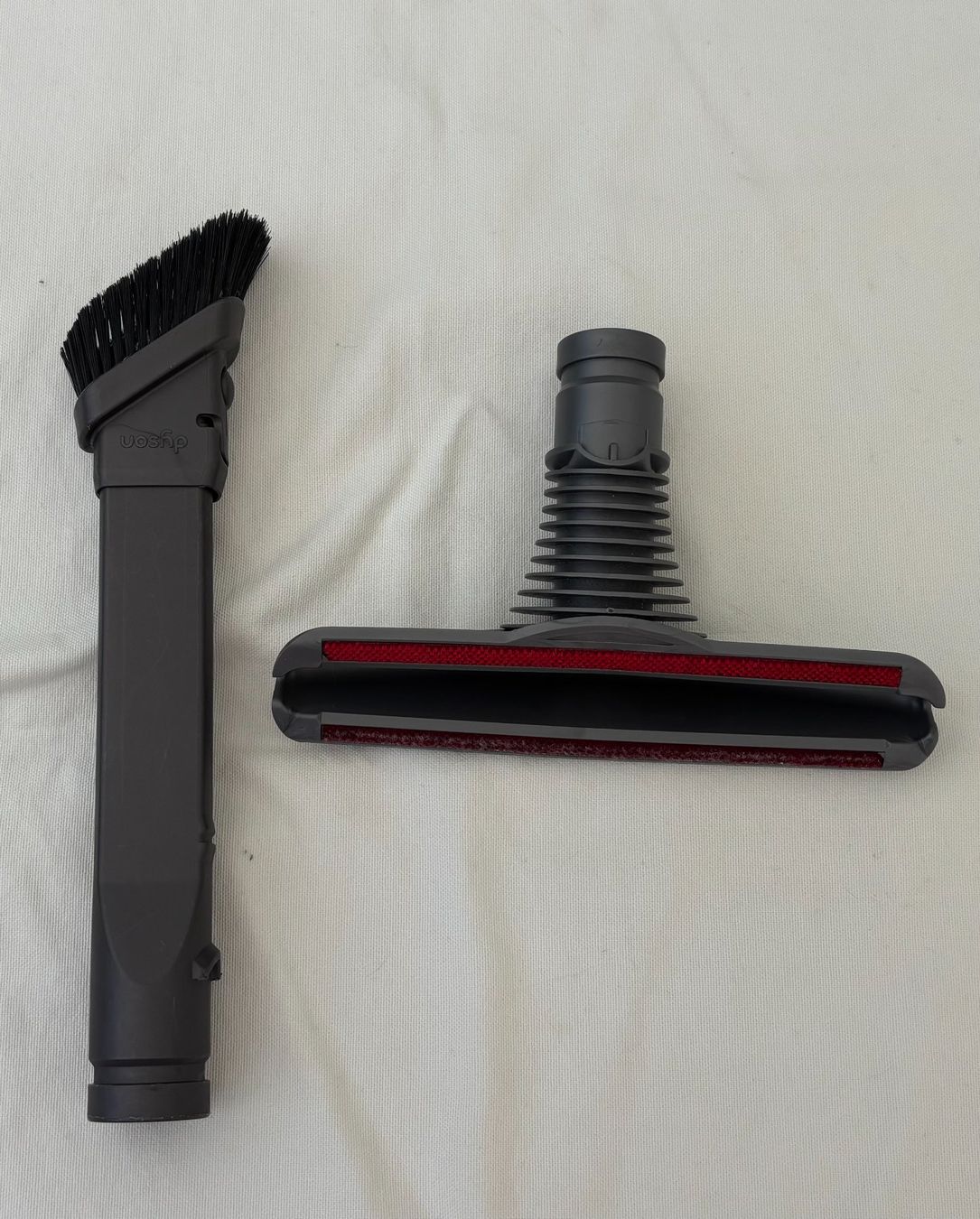 Dyson Aspirateurs & Accessoires: Dyson Staubsauger DC 29 - HEPA Filter – D'occasion à Rheinfelden par sabine0101 9