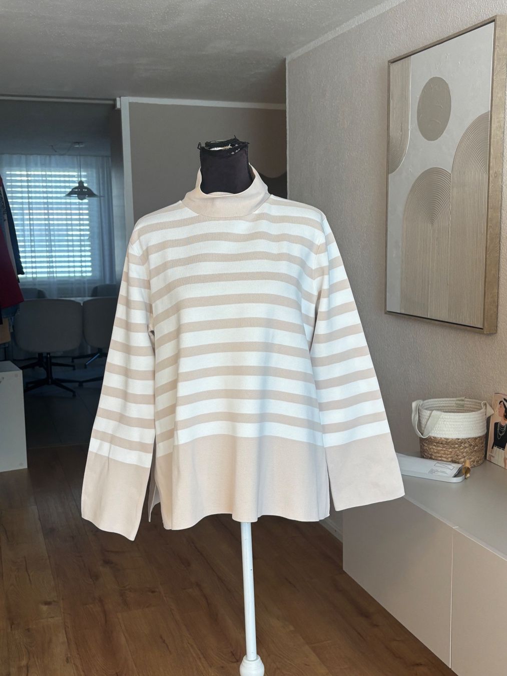 Cos Pulls & Sweat-shirts: Cos Sweater – D'occasion à St. Margrethen SG par dijanaO 4