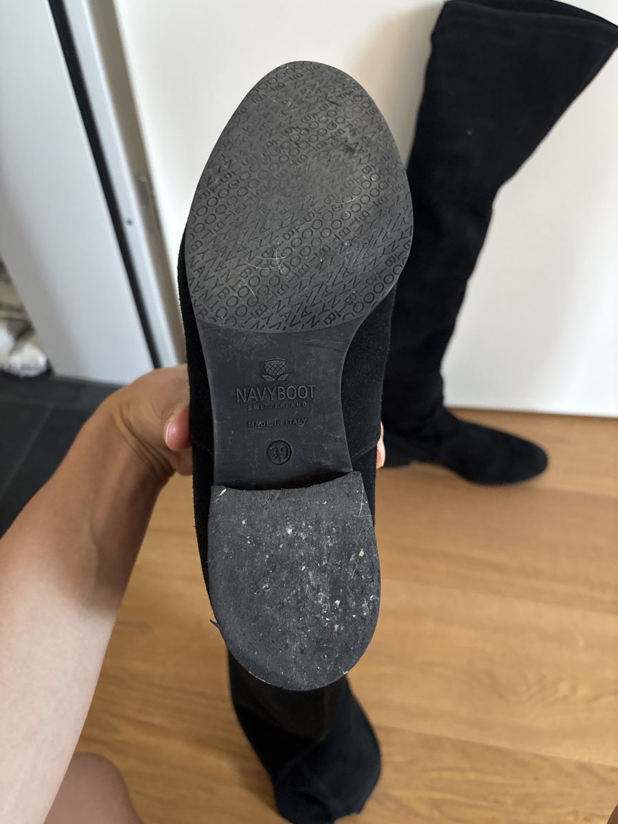 Navyboot Scarpe da donna: Navyboot Black Suede Over-the-Knee Boots, Size 39 – Usato da Oberhasli venduto da ani_97f7 1