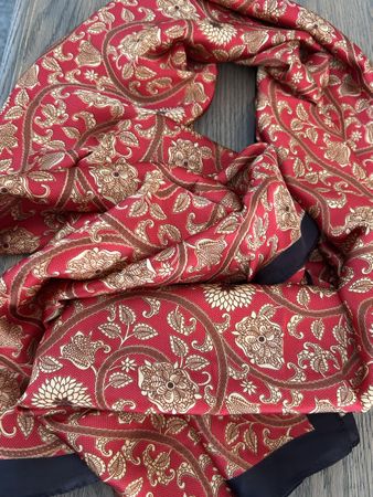 Wunderschönes Foulard - absolut neuwertig!