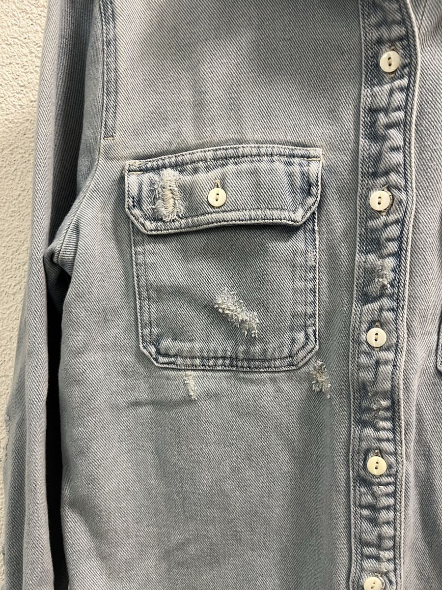 Levi's Chemisiers: Levi's Jeanshemd hellblau Grösse S – D'occasion à Frauenfeld par heyLani 2