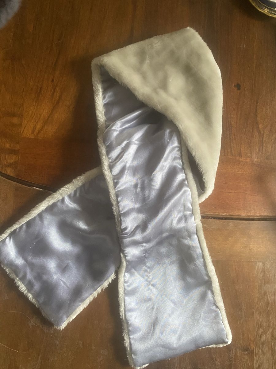 Foulard & Sciarpe: Schal Kunst Pelz Grau – Usato da Baden venduto da swiss-alps