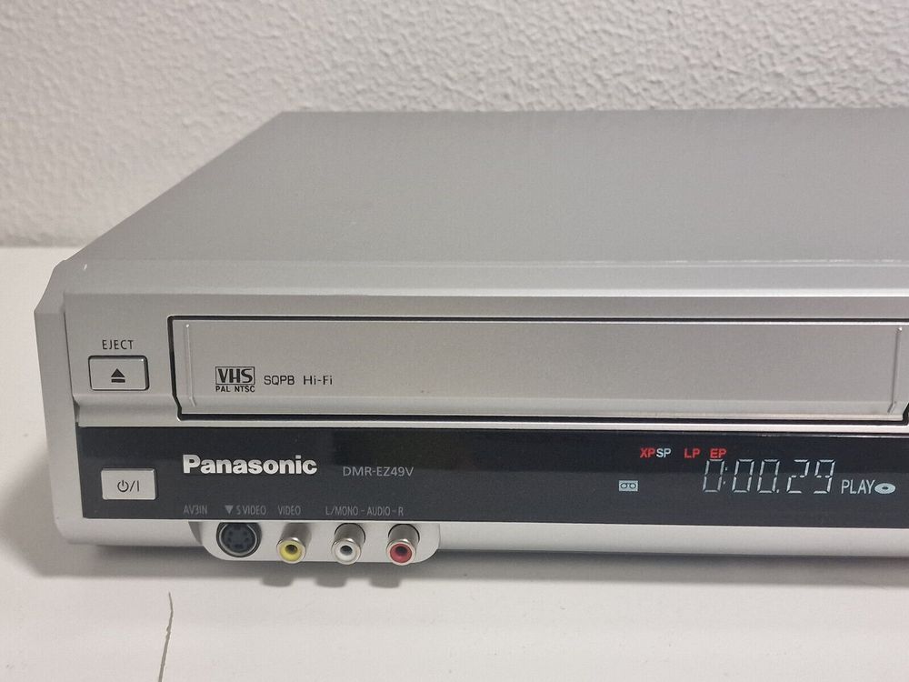 Panasonic Dmr Ez Dvd Vhs Kombi Recorder Mit Hdmi Kaufen Auf Ricardo