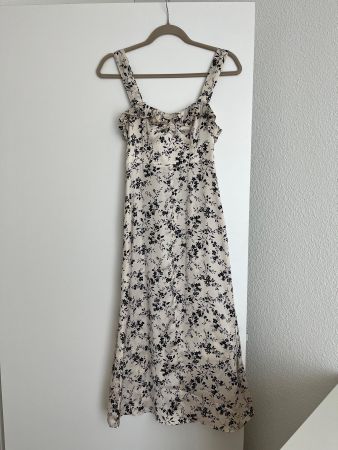 Midi Kleid Zara