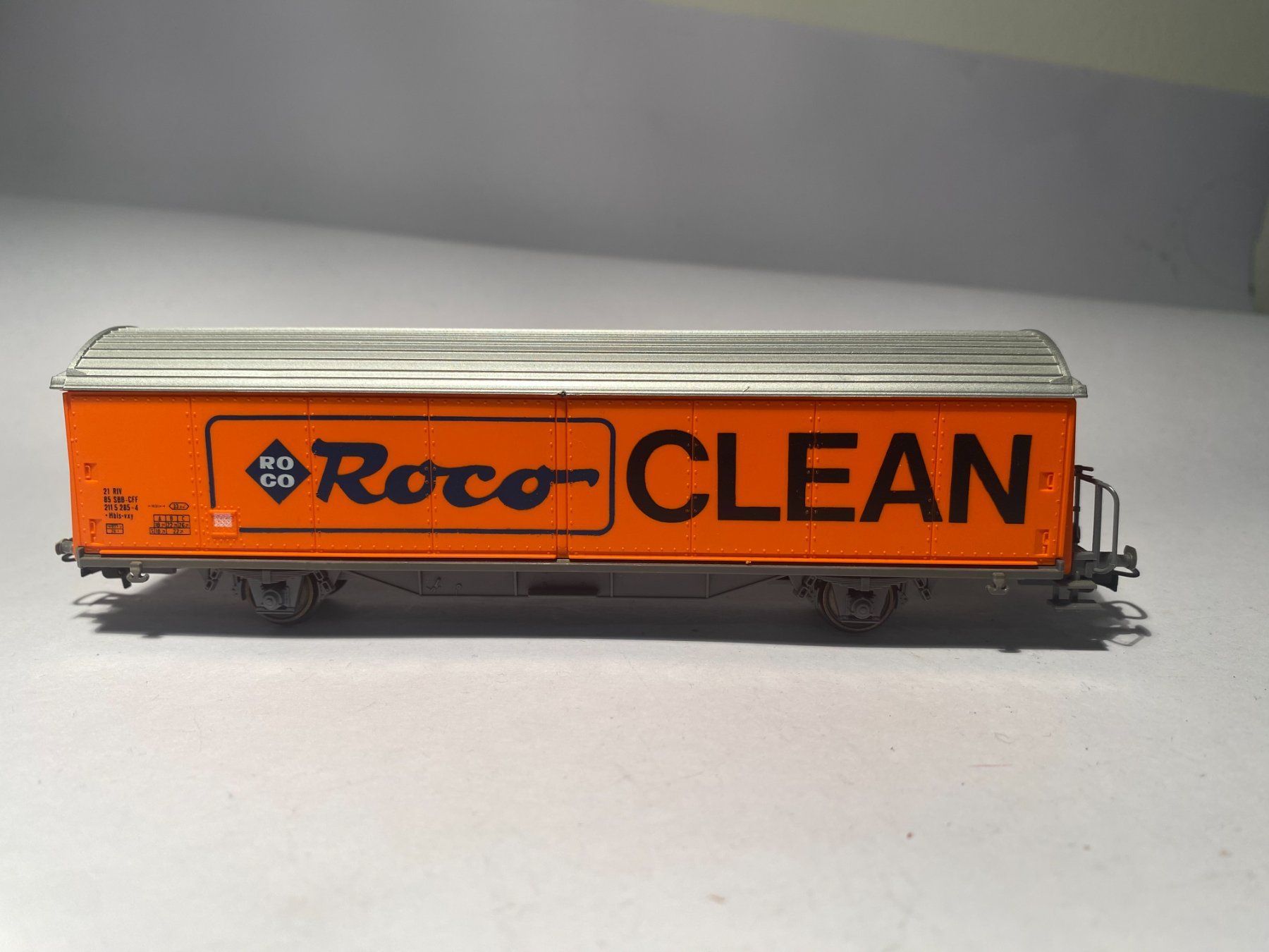 ROCO, HBIS Geschlossener Güterwagen ROCO CLEAN, DC Achsen (Gebraucht ...