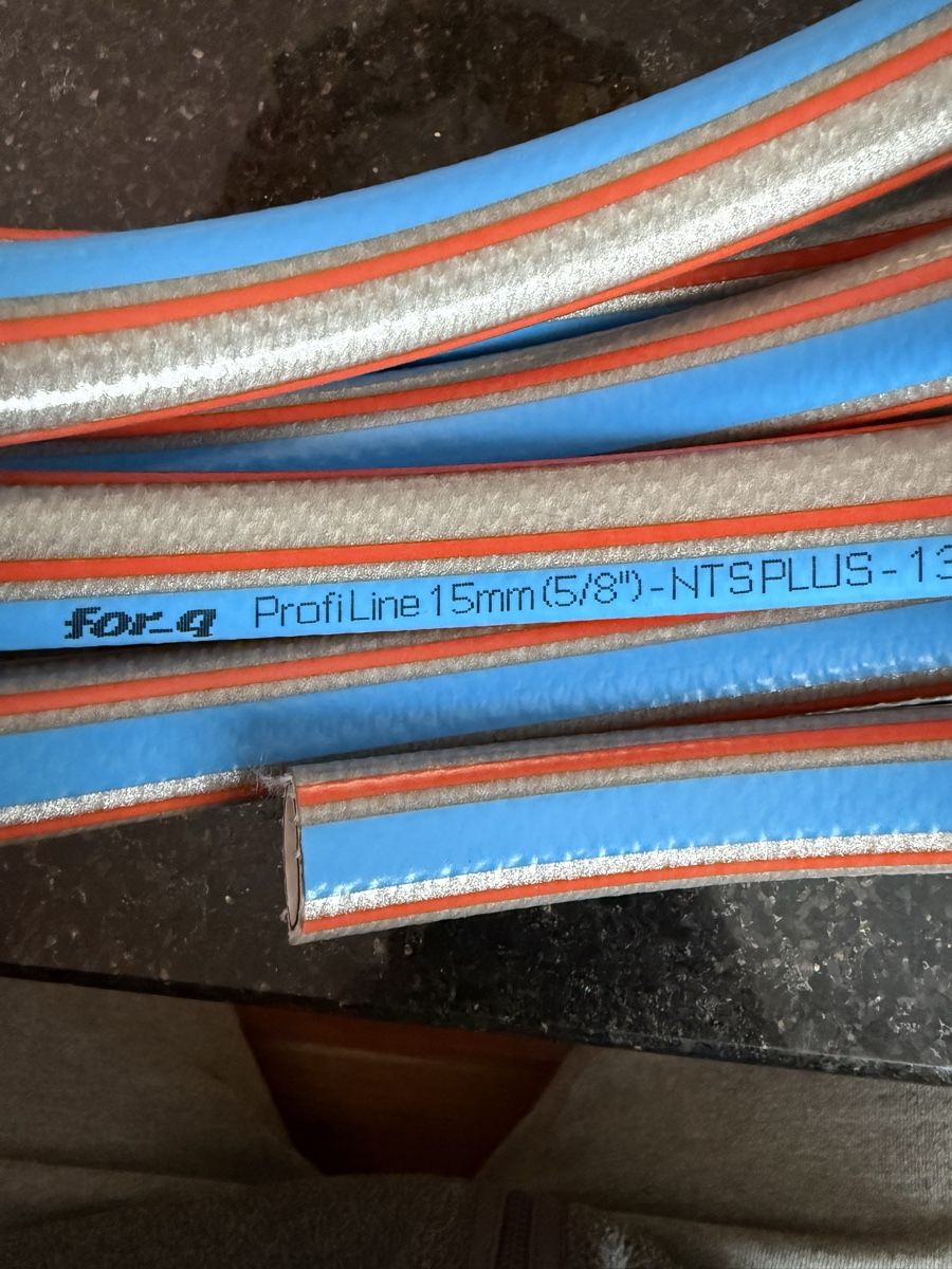 Rohre & Schläuche: Gartenschlauch ProfiLine 15mm (5/8") - 4.5m lang – Neu (gemäss Beschreibung) aus Luzern von Grawp 1