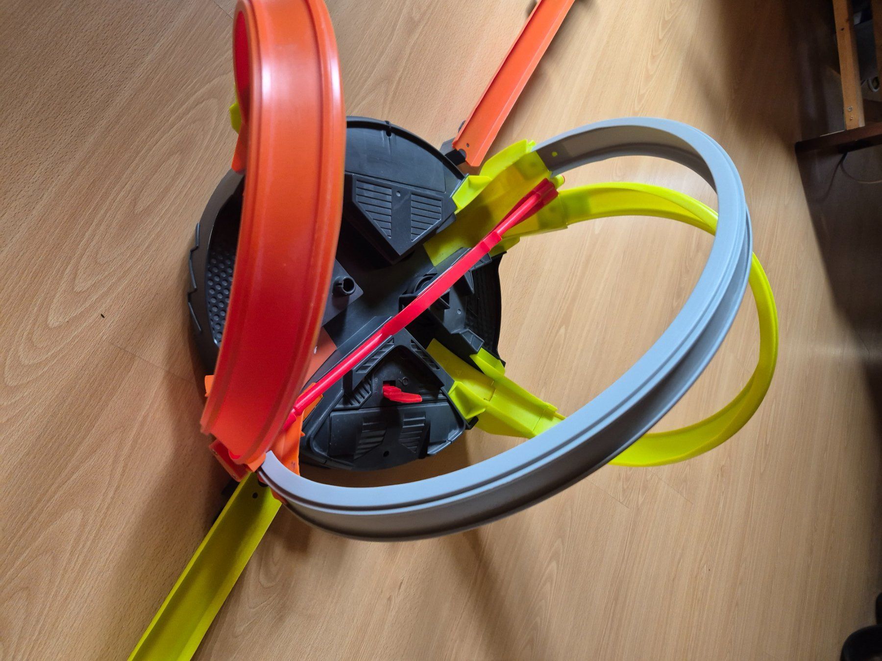 Hot Wheels Jouets: Hot Wheels Duellbahn mit Doppel-Looping – D'occasion à steinach par igimaster 1