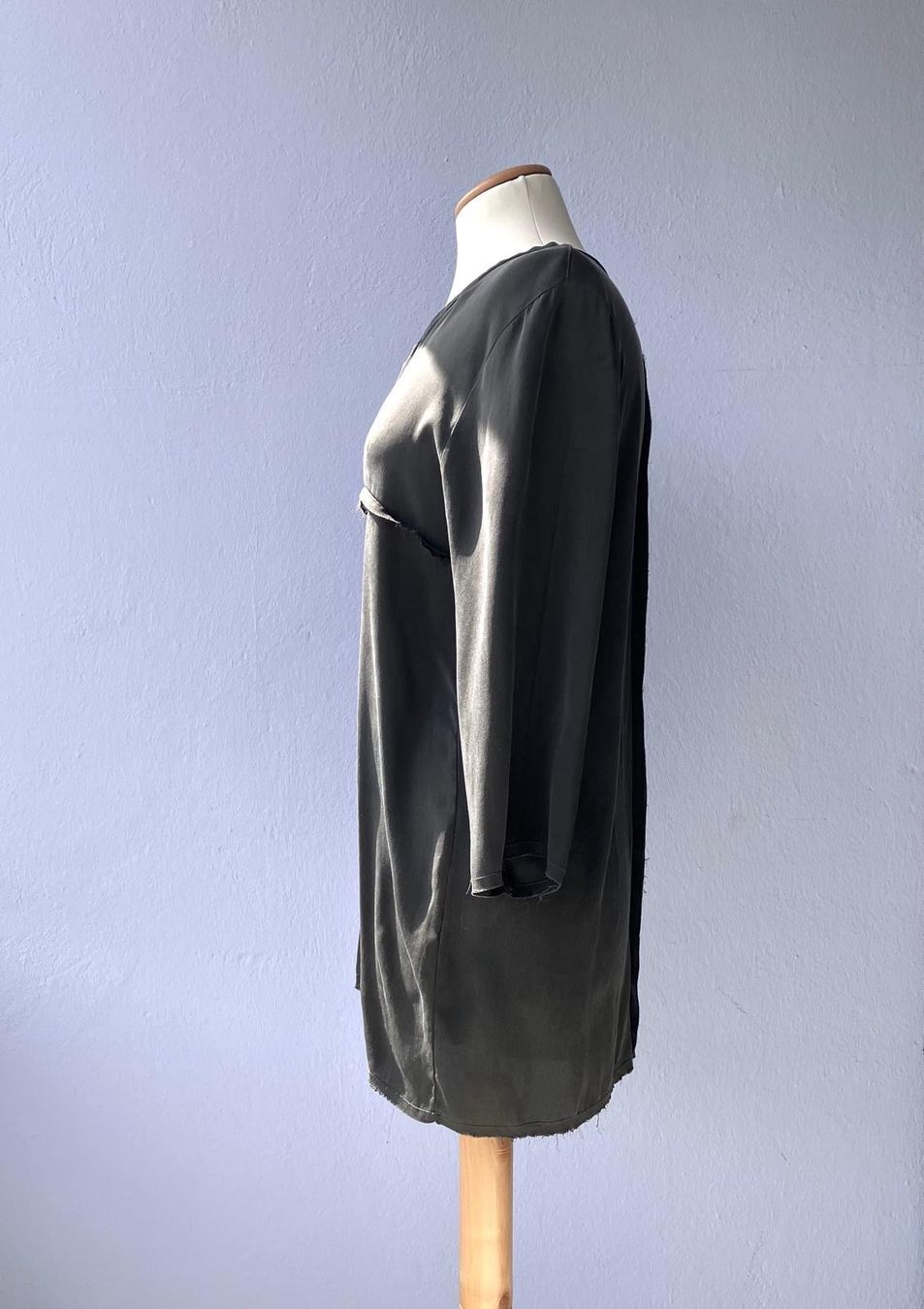 Camicette: Graue Seidenbluse, Grösse M/L – Usato da Olten venduto da astettler01 1