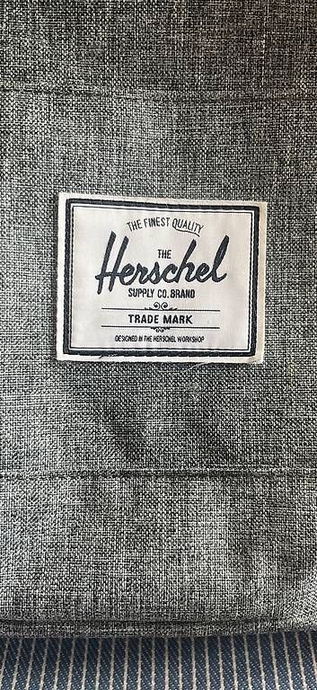 Herschel Zaini: Rucksack Herschel Modell Retreat Anthrazit – Usato da Urdorf venduto da Resumasa 1
