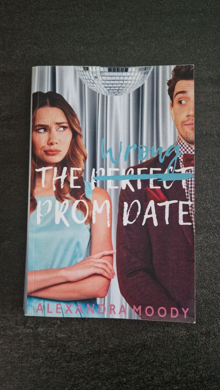 Bücher: The wrong prom date, Alexandra Moody – Gebraucht aus altishofen von Nippo