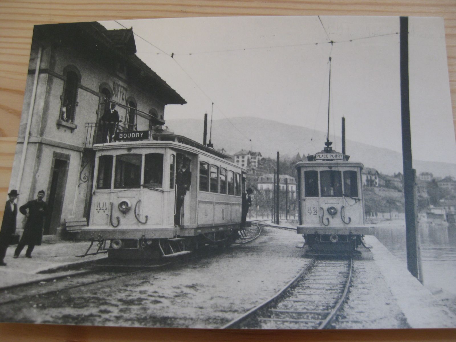 Cartoline postali: AK Serrières Bahnhof mit Tram – Nuovo (secondo la descrizione) da Malters venduto da Marosko