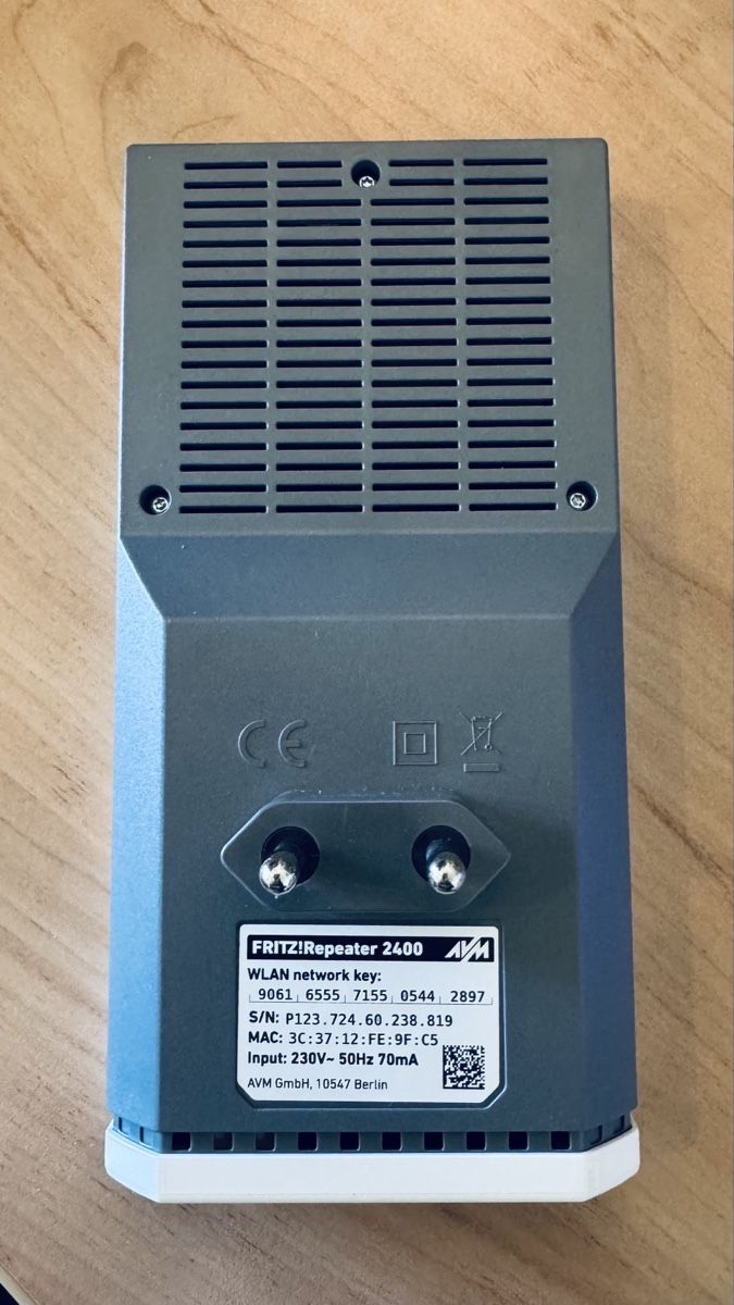 Avm WiFi: AVM FRITZ!Repeater 2400 WLAN Repeater – Usato da Kaltbrunn venduto da RacingPoint.ch 1