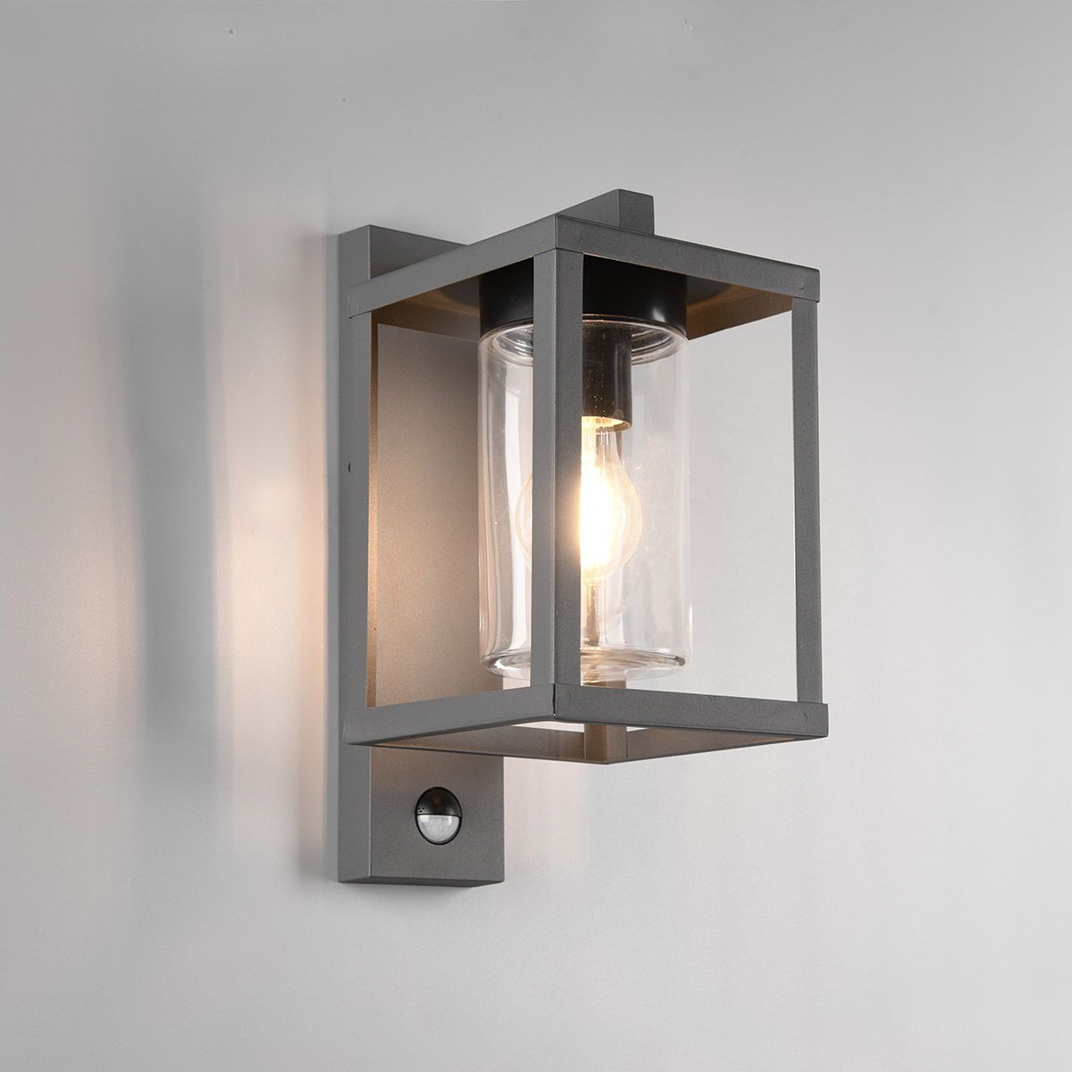 Lampade: Aussen Wandleuchte, Bewegungssensor – Nuovo (secondo la descrizione) da Kreuzlingen venduto da Smart-Light 2