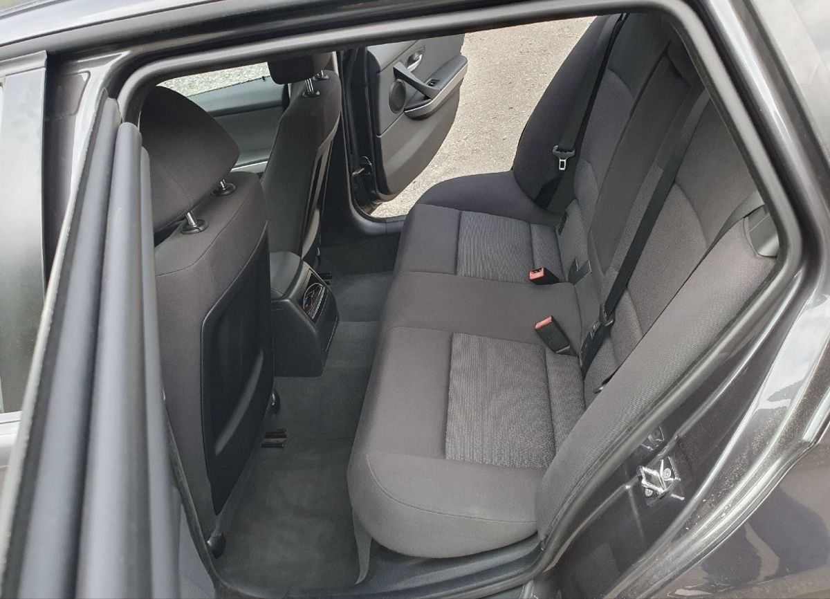 BMW Automobili: BMW E91 318i Ab 1 CHF – Usato da Pfungen venduto da FPRACING 5