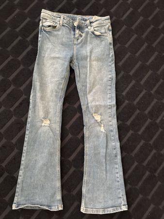 Jeans Mädchen C&A Flare hellblau Grösse 158cm guter Zustand