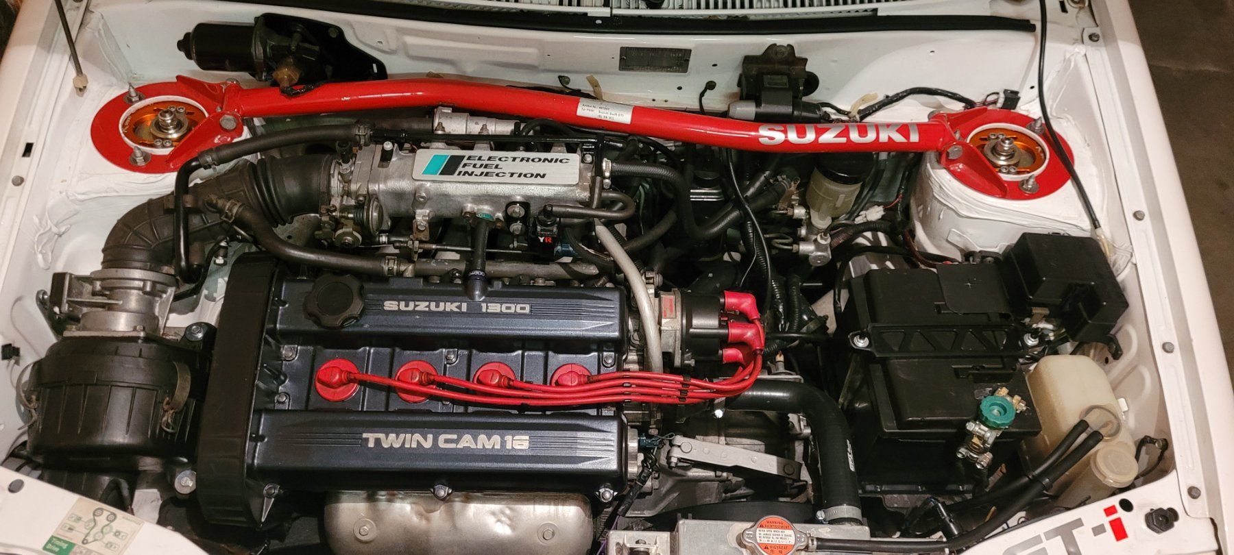 Suzuki Automobili: SUZUKI SWIFT GTI 1989 – Usato da Rüfenacht BE venduto da RC4you 2