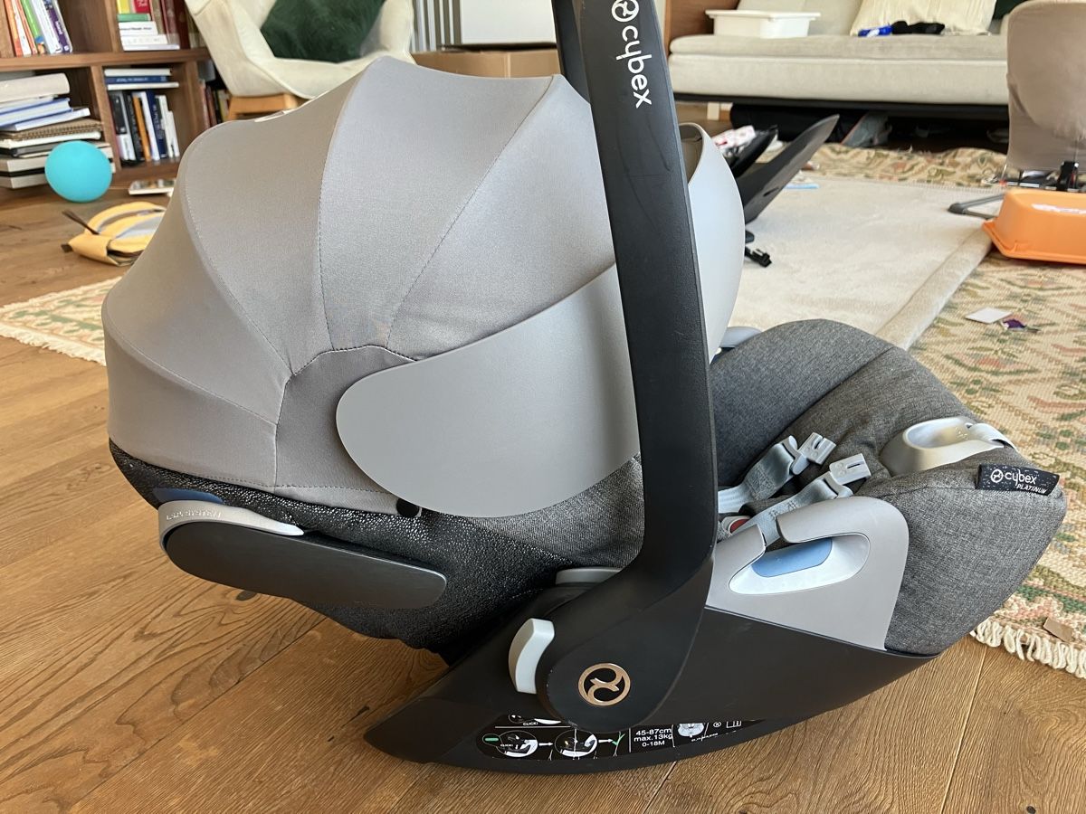 Cybex Auto-Kindersitze: Cybex Cloud Z i-Size plus Seat with Base and Mirror, Grey – Gebraucht aus Romont FR von Anna_dematos 2