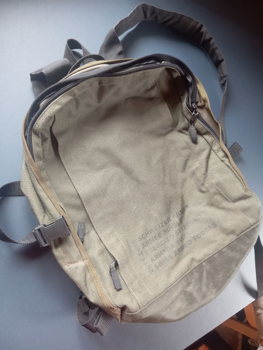 Armée suisse Sacs à dos: rucksack schweizer armee – D'occasion à Sagogn par ThatsIit