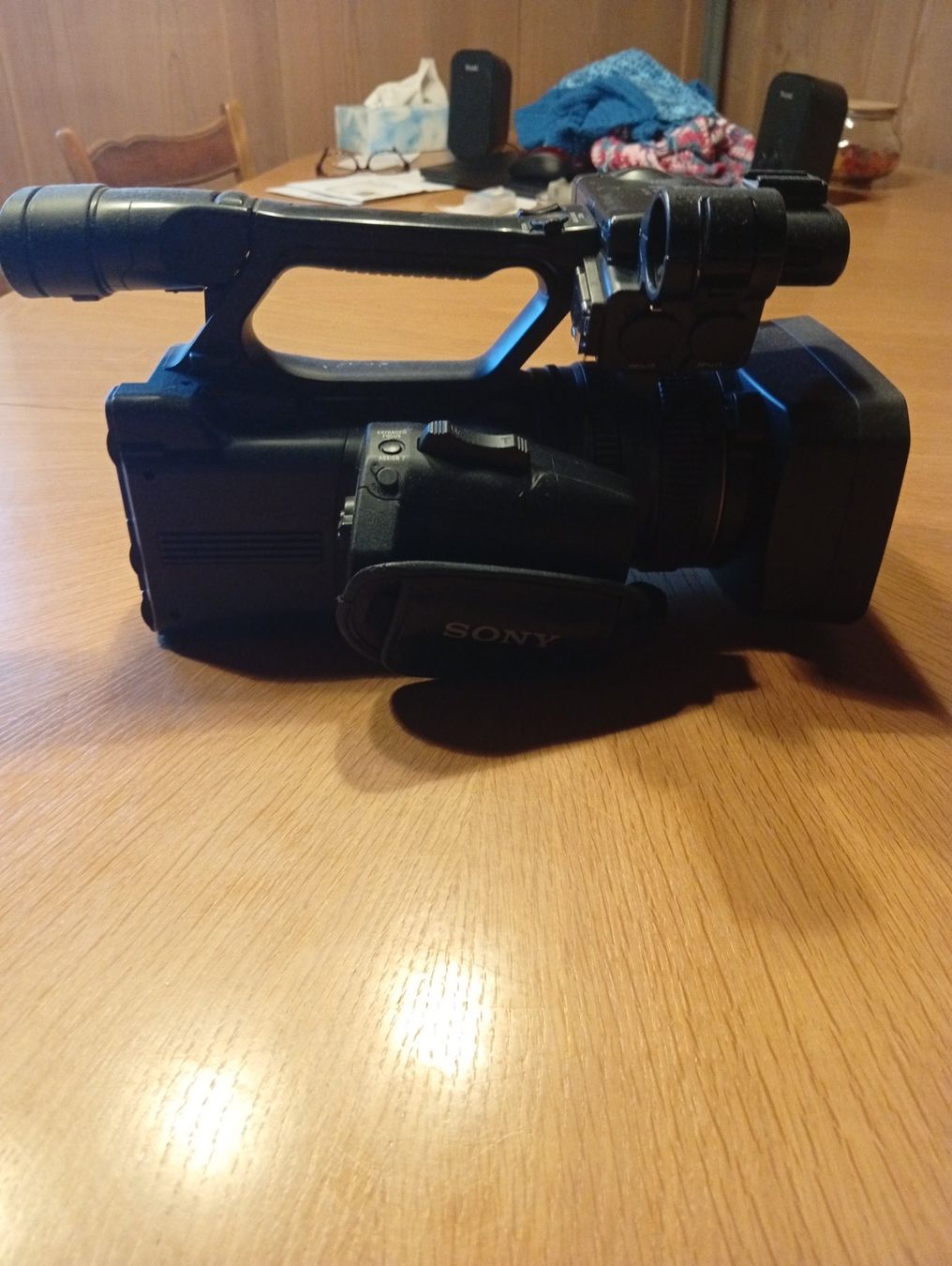 Sony Videocamere: Neuwertige Sony HDR cx 2000 – Usato da Uettligen venduto da bea_88nf 4