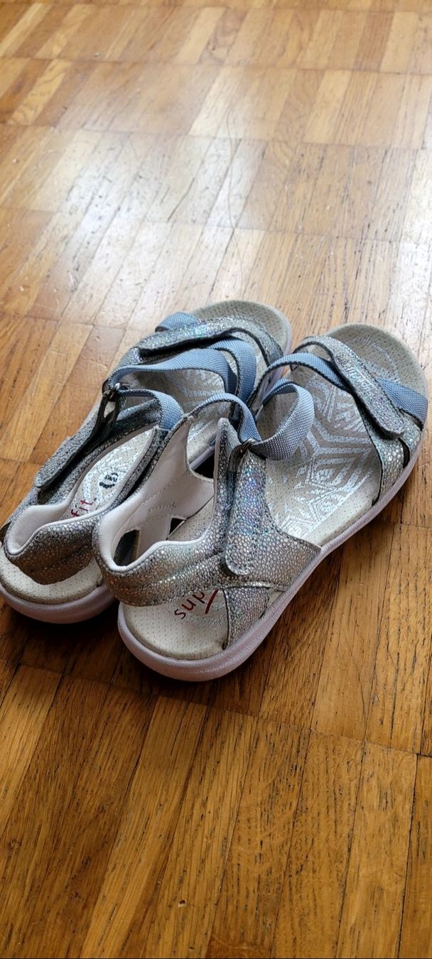 Superfit Schuhe für Mädchen: Superfit Mädchen Sandalen, Grösse 35, neu – Neu und originalverpackt aus Emmenbrücke von gatasalvache 1