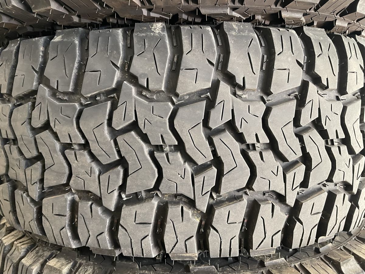 Pneumatici & Ruote complete: Offroad Reifen 265/70R16 – Nuovo (secondo la descrizione) da Heitenried venduto da Z.Alpuchalb 2