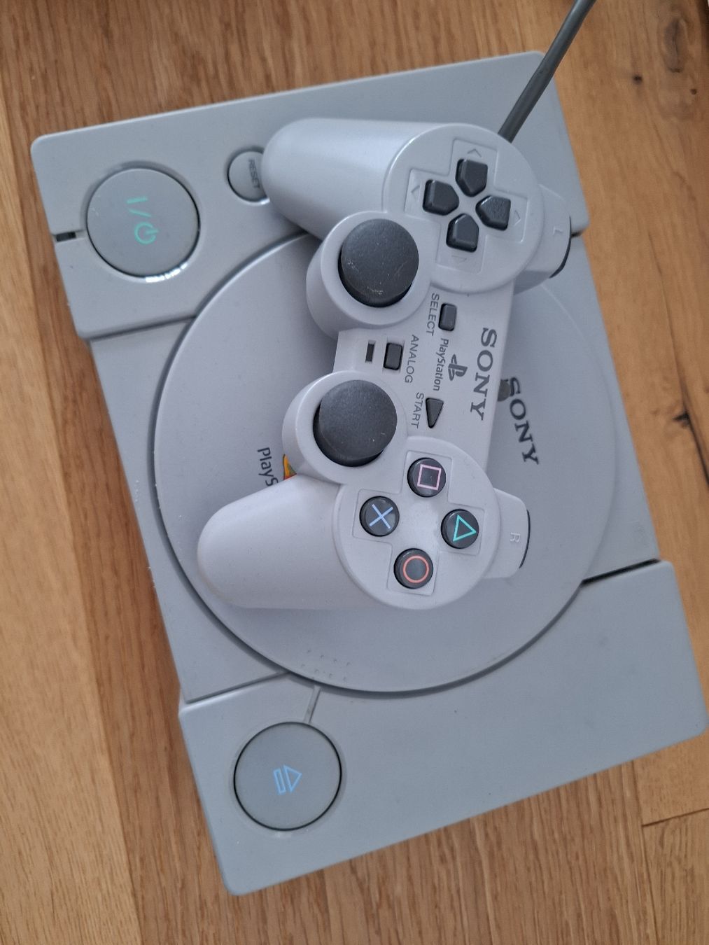 Sony Konsolen: Sony PlayStation 1 Konsole – Gebraucht aus Dübendorf von MO_c6hy