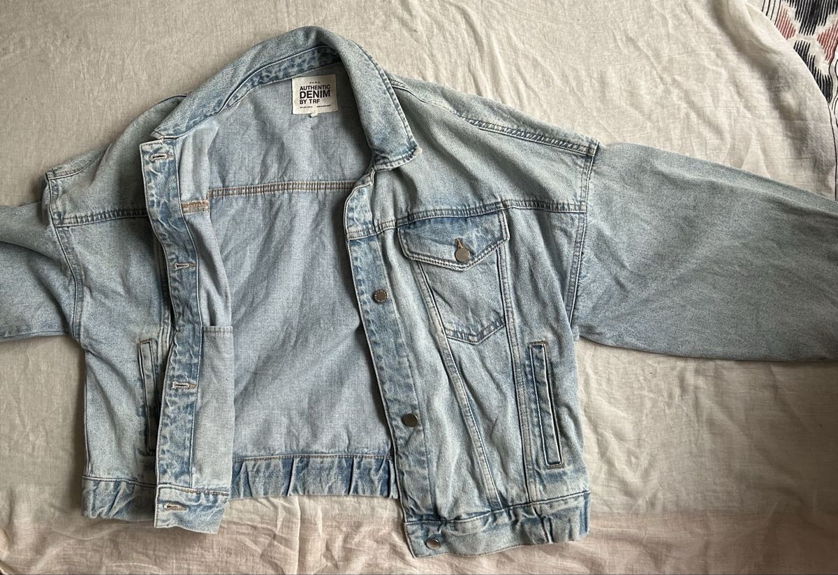 Zara Giacche: Denim Jacket Zara Light Blue  M/ L – Usato da Genève venduto da NipponiaNippon 4